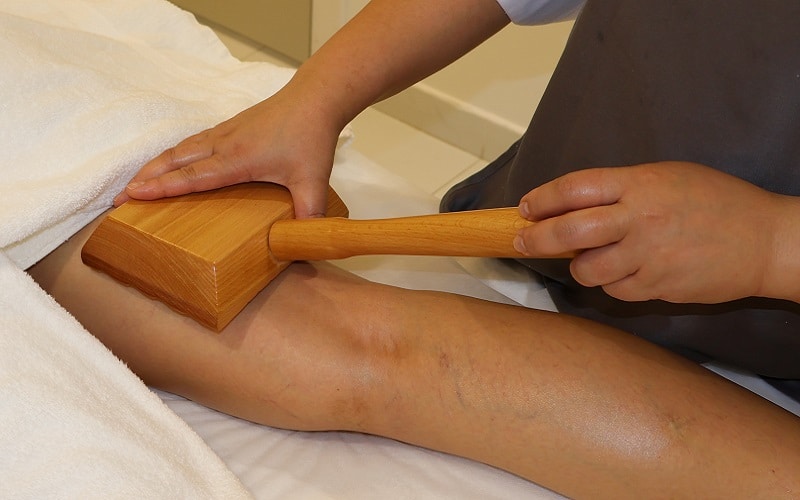 How Does Maderotherapy Work?